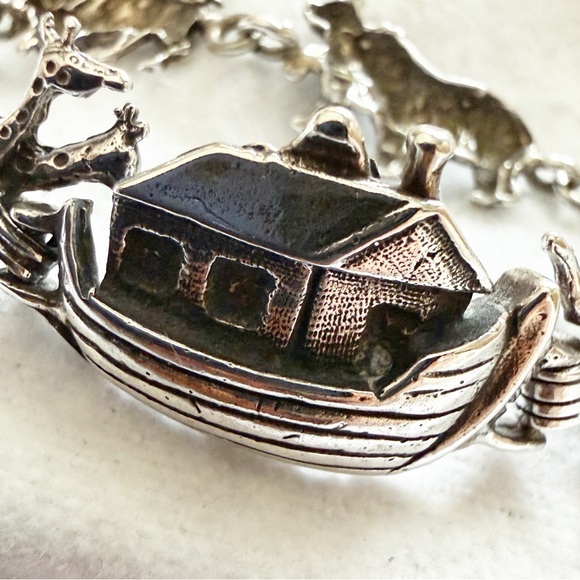 Sterling Silver Noah’s Ark Animal & Boat Bracelet - Picture 12 of 16